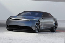 Range Rover Vision Travel electric sedan: thoughts about the future