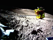 JAXA SLIM spacecraft overturns and lies upside down during lunar landing