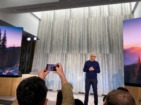 Microsoft CEO calls it a mistake to abandon Windows Phone and mobile devices