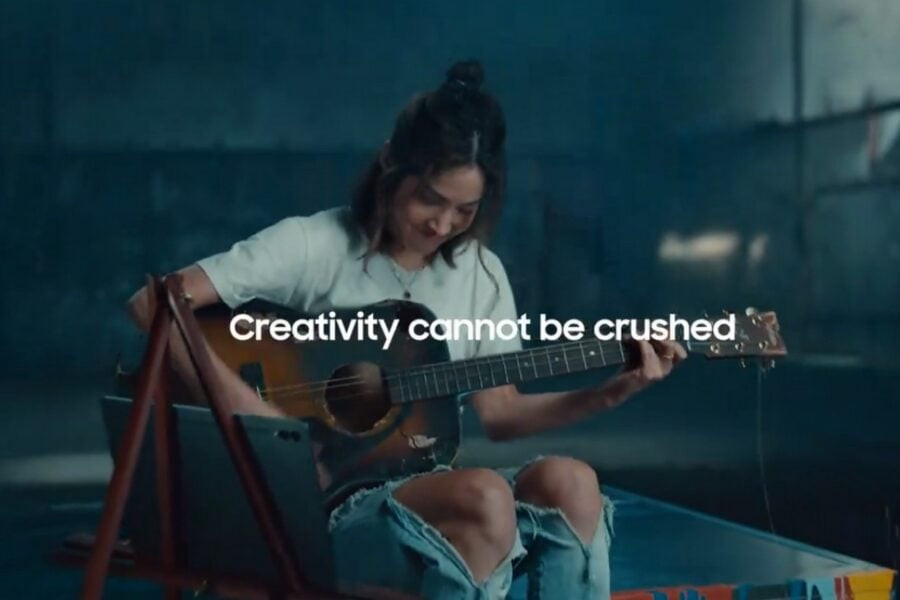 Samsung pokes fun at the new iPad Pro ad in which musical instruments were destroyed