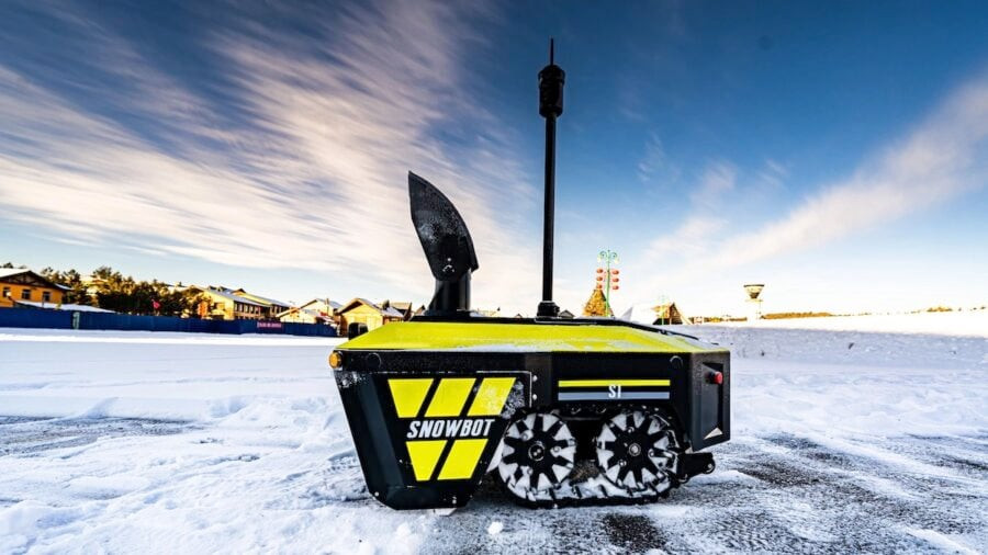 Знайомтесь, Snowbot S1 - повністю автономний робот-снігоприбиральник [відео]