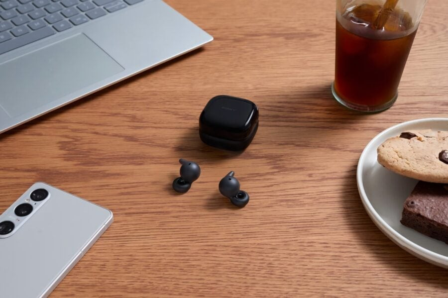 Flagship chip and price of 9999 UAH: Sony started selling new TWS headphones