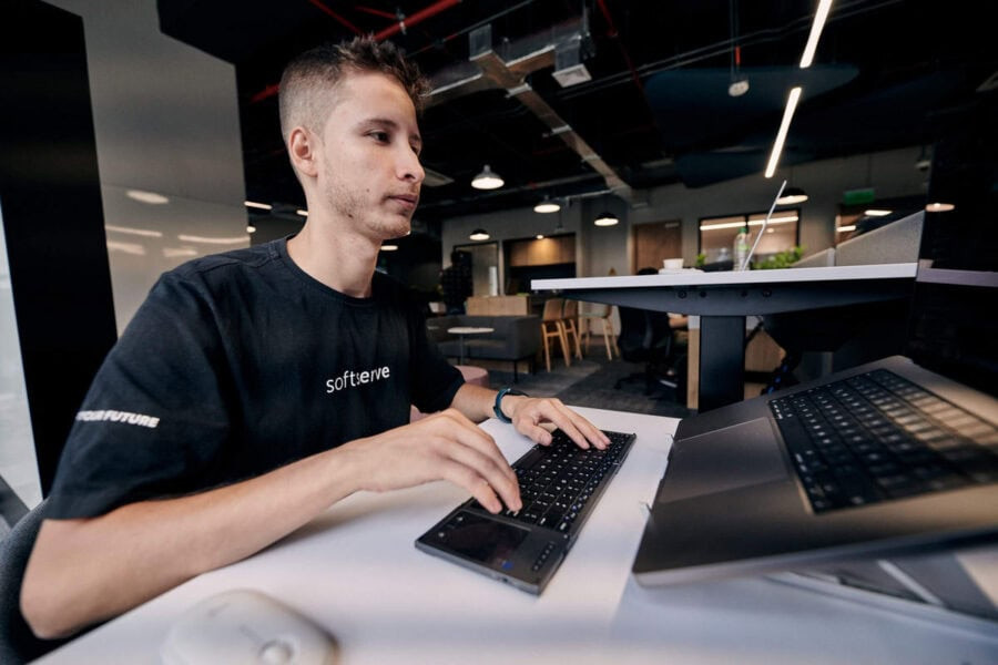 SoftServe інтегрує інструменти генеративного ШІ в реальну роботу команд, щоб підвищити їхню продуктивність