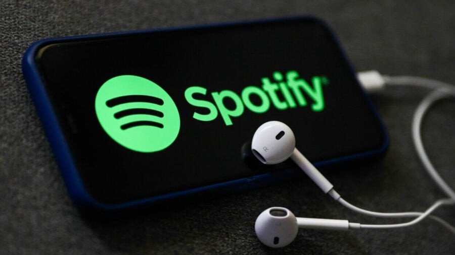 Spotify users create weird playlists and share them on Reddit