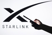 Прем'єр найбільшої провінції Канади скасовує контракт зі Starlink через тарифи Трампа