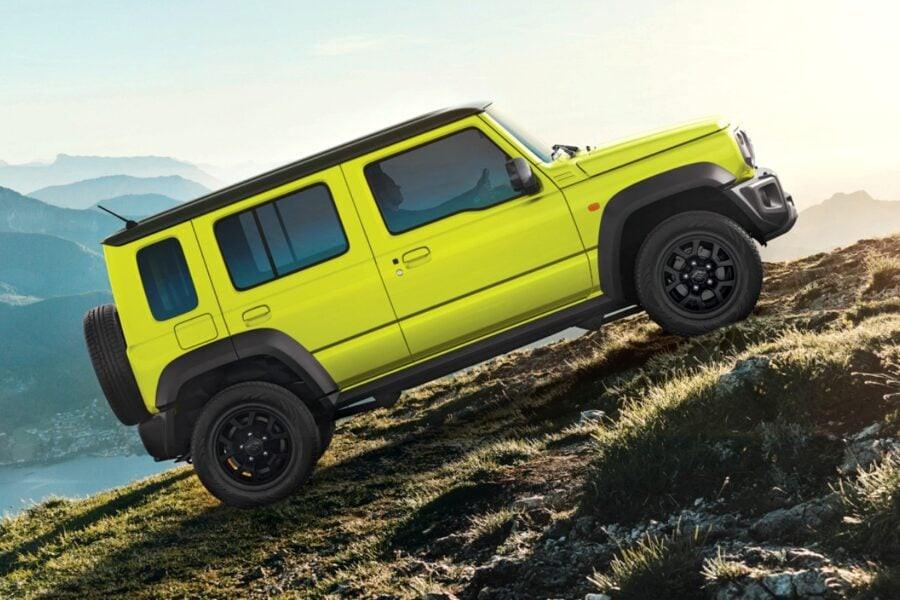 Well, finally: the 5-door version of the Suzuki Jimny debuted