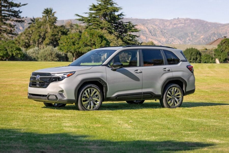 New Subaru Forester crossover: first photos