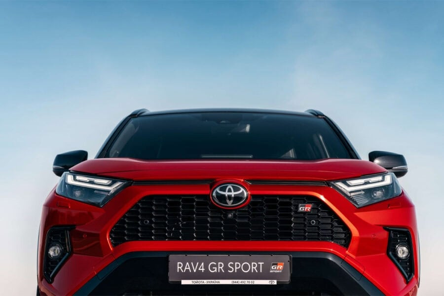 Ukrainians bought nearly 70,000 new cars in 2024