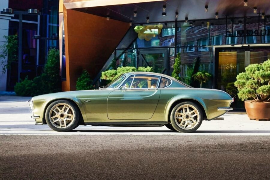 Dream car for Friday: Volvo P1800 Cyan GT restomod for $700 thousand