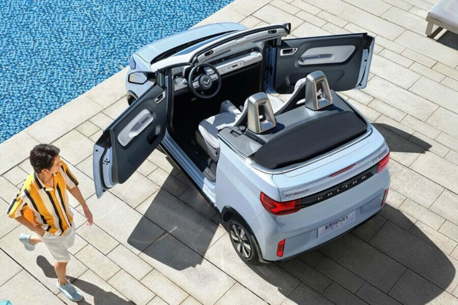 Wuling Mini EV Convertible: cute electric car for $15,000