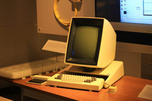 Xerox Alto у рекламі 1979 р., яка передбачає майбутнє