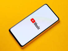 Apple Music now allows you to transfer playlists to YouTube Music
