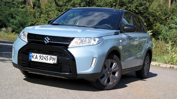 Suzuki Vitara 2025: no hybrid, but with useful updates