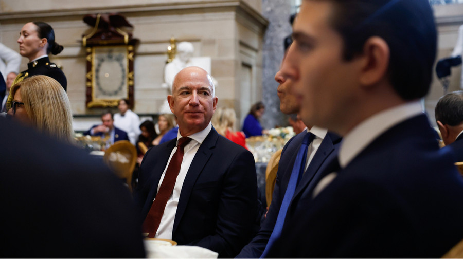 Amazon founder says AI is a 'bubble', but it could be beneficial