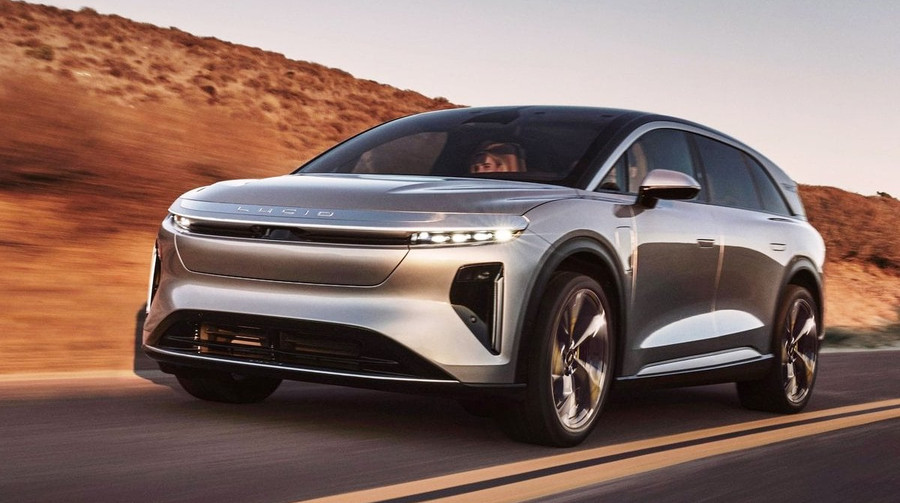 Продажі Lucid різко зросли, оскільки покупці відмовляються від Tesla