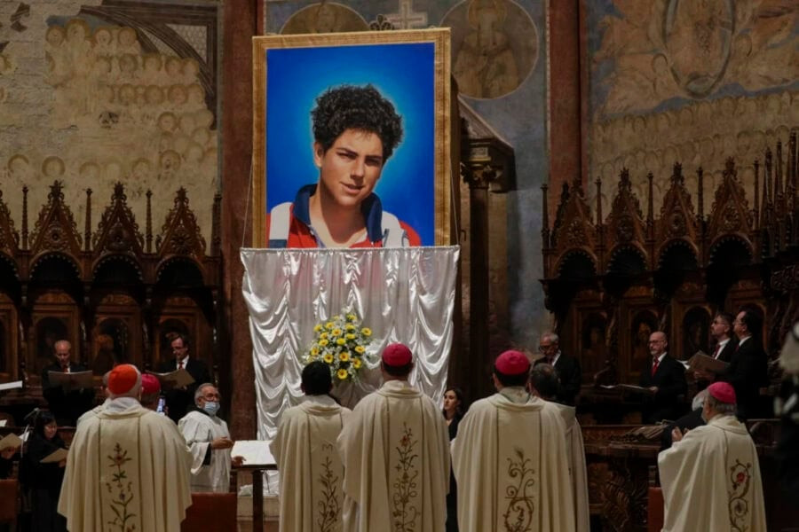 For the first time in history, the Catholic Church recognizes a millennial as a saint for spreading the faith on the Internet