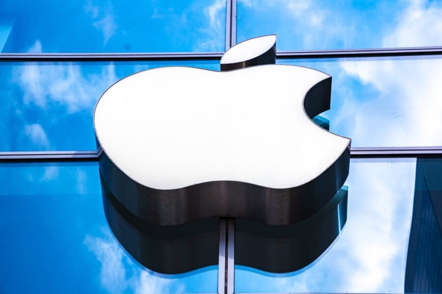 Apple is accused of spying on its employees' personal smartphones