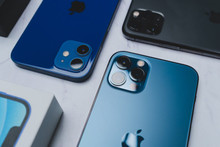 У 2022 році кількість продажів відновлених iPhone помітно зросла, коли у Samsung дещо знизилася