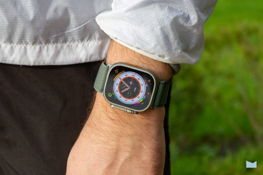 Годинник Apple Watch Ultra випадково провів у озері три місяці, після чого зміг продовжити роботу