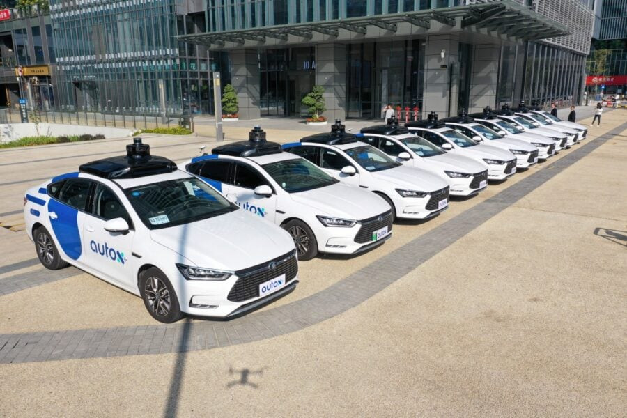 Стартап AutoX розширив зону обслуговування сервісу роботаксі у китайському Шеньчжені до 1 тис. км²