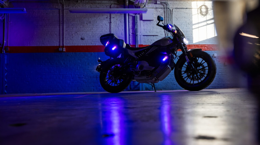 Harley-Davidson представила електричні мотоцикли LiveWire для поліції