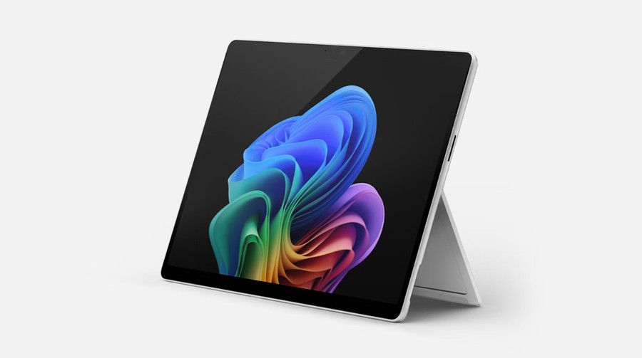 Microsoft припинила додавати блок живлення до Surface Pro 11