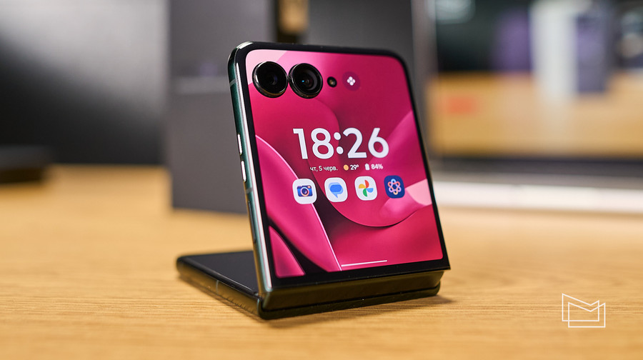 Motorola Razr 60 Ultra: новий складаний флагман легендарної лінійки