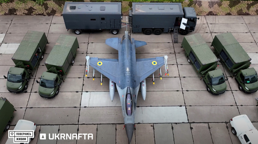 Повітряні сили отримали від Повернись живим мобільні комплекси для обслуговування F-16