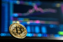 The price of Bitcoin will drop significantly in the coming weeks — Andre Dragos