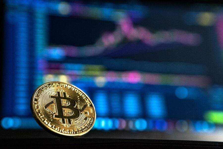 The price of Bitcoin will drop significantly in the coming weeks — Andre Dragos