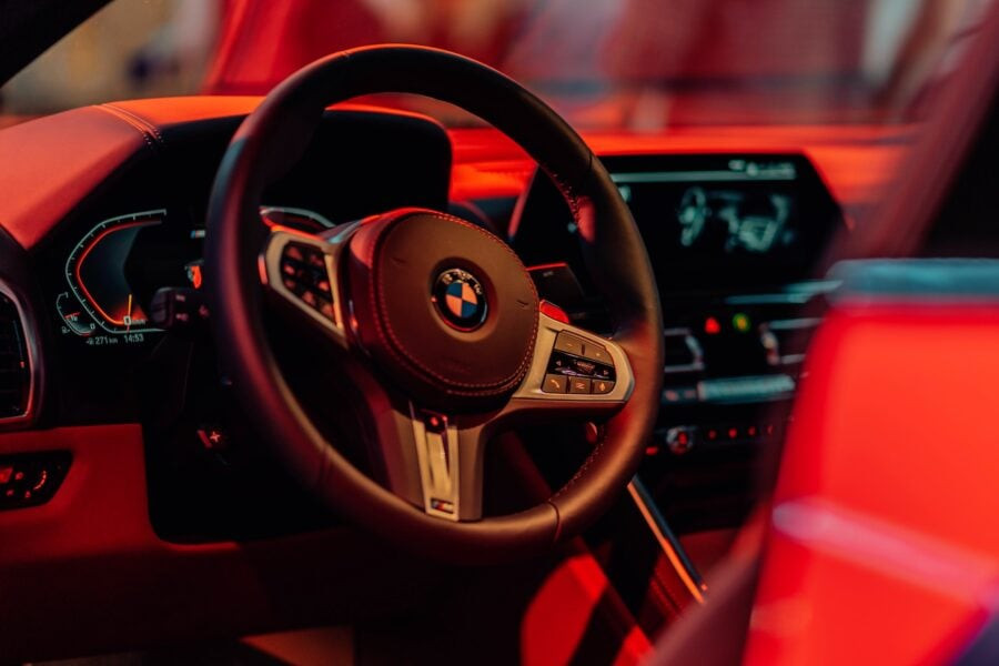 BMW introduces subscription for heated seats and steering wheel