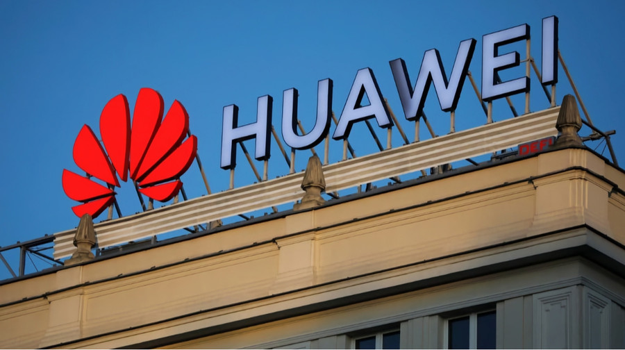 Huawei визнала, що її чипи відстають від американських на одне покоління