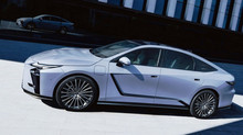 Новий Lexus ES: збільшені розміри, повністю електричні версії, крісло-отоманка