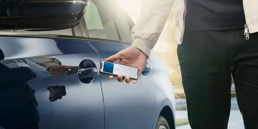 Digital car keys on iPhone can now be shared with Google Pixel