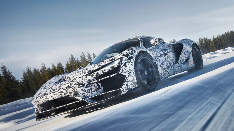 McLaren протестувала свій новий гіперкар в арктичних умовах
