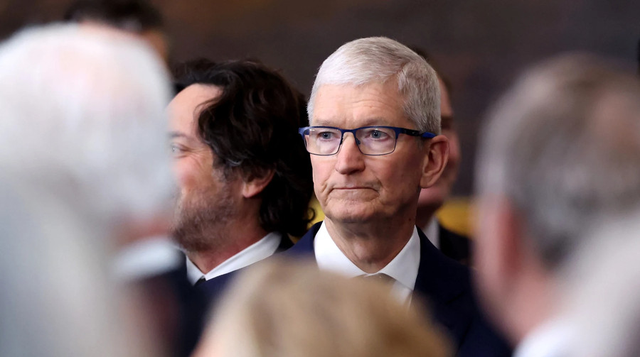 Тім Кук прогнозує для Apple в третьому кварталі додаткові $900 мільйонів витрат через нові тарифи