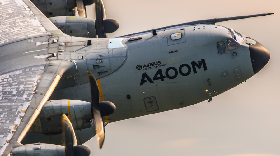 Військово-транспортний літак Airbus адаптують для запуску до 50 малих дронів
