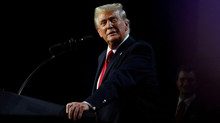 Критики підозрюють, що мита Трампа могли бути розраховані за допомогою чат-ботів