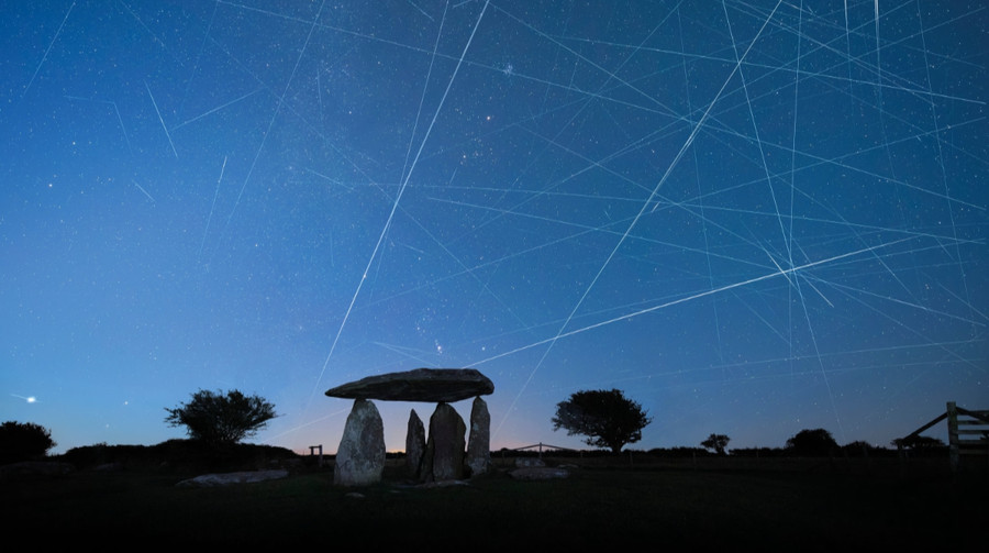 Astronomers are changing the way they observe the stars due to the large number of satellites in the sky