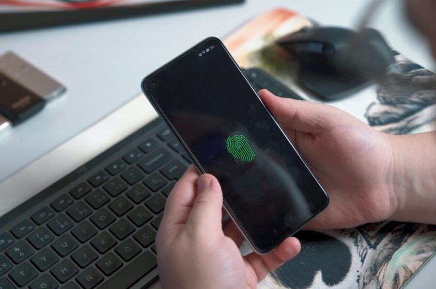 Devices containing classified US military data were sold on eBay