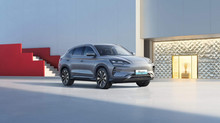 Ринок авто у серпні 2025 року: майже кожен третій новий автомобіль — електричний