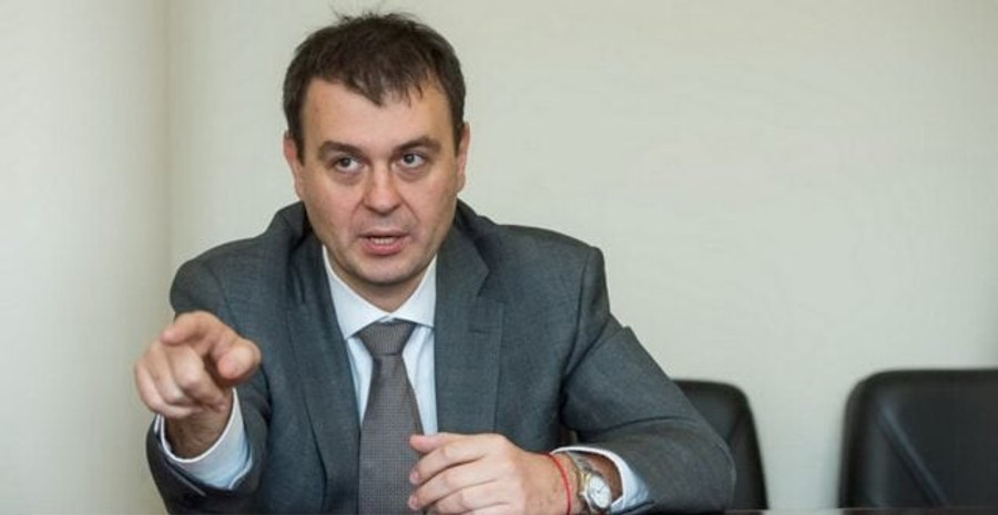 Данило Гетманцев на вимогу бізнесу ініціює зміни щодо оподаткування імпорту посилок. Про що йдеться?