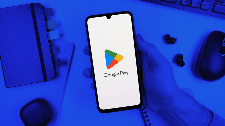Google may open a gaming forum in the Play Store