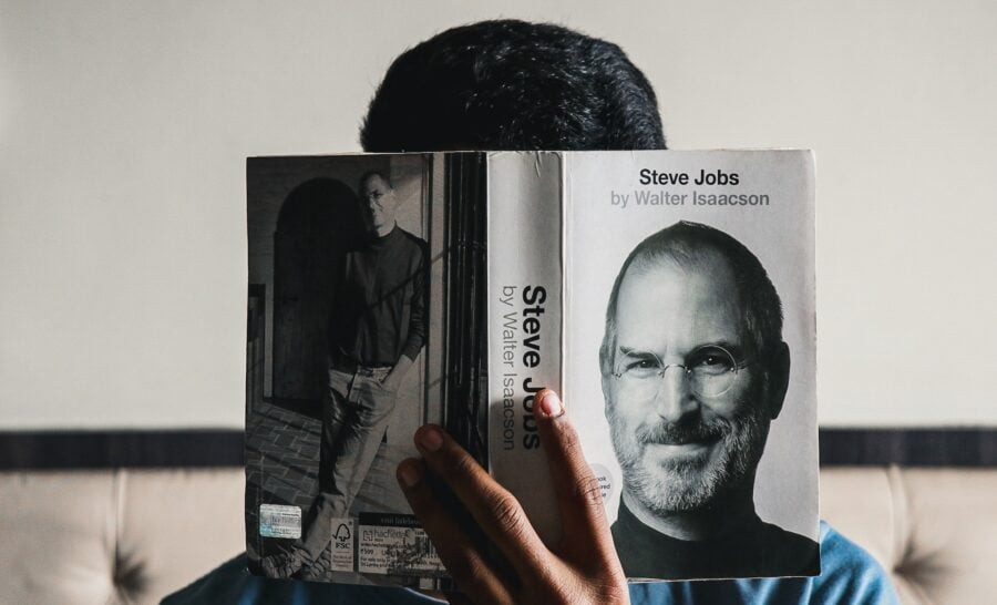 If an AI-generated Joe Rogan interviews Steve Jobs, it will all come down to criticizing Microsoft