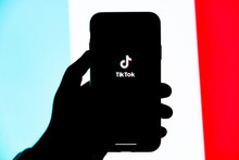 ЄС розпочав розслідування щодо TikTok через ризики безпеки під час виборів у Румунії