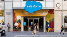 Salesforce не найматиме розробників через те, що ШІ працює краще