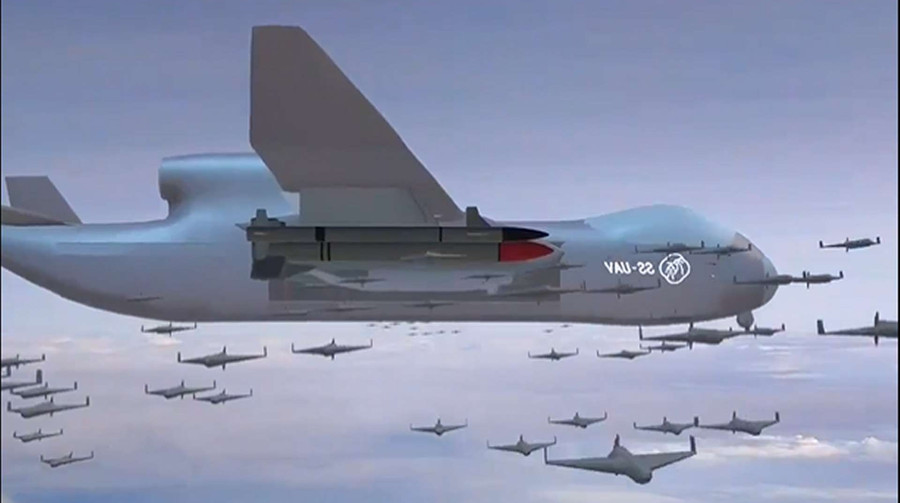 Китай випробує гігантський дрон-носій Jiutian SS-UAV, який запускає рій дронів