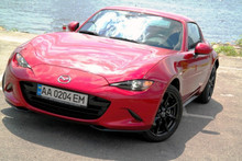 Тест-драйв Mazda MX-5: автомобіль для мрій