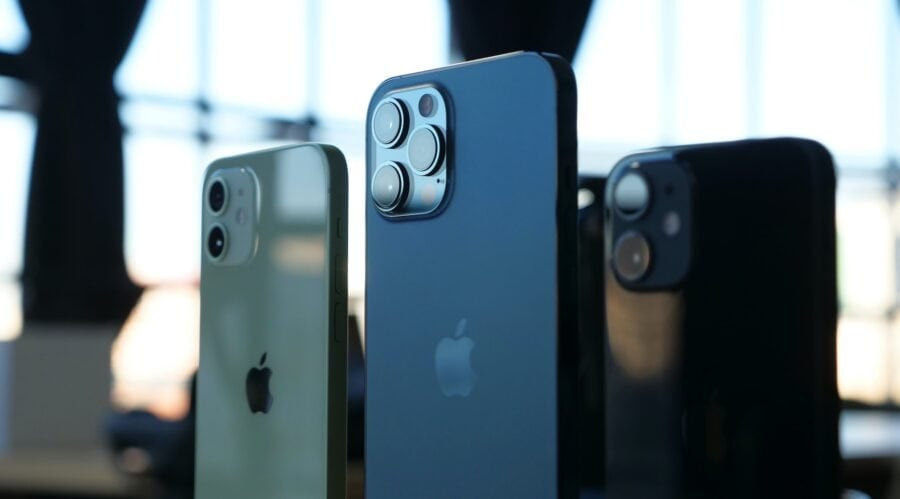 Gurman: with the next iPhone 15 Pro model, Apple will continue to realize its dream of a smartphone without frames