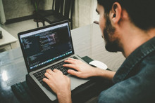 Хто заробляє в IT більше: PM, HR, DevOps, Data Scientists чи інші спеціалісти? Дослідження DOU (зима 2022)